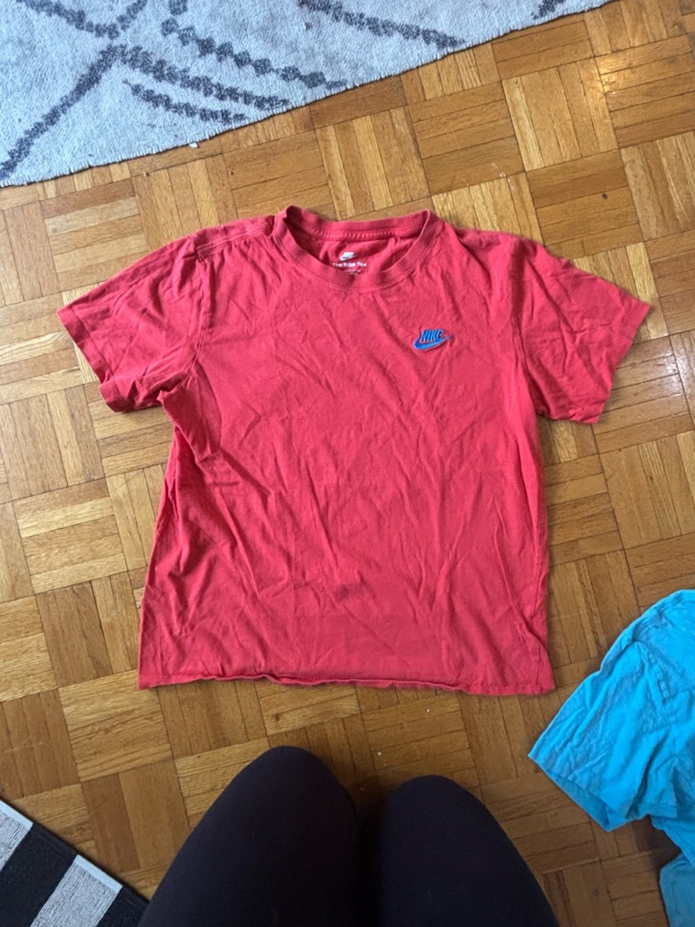 The nike Tee - youth boys or girls * accepting offers